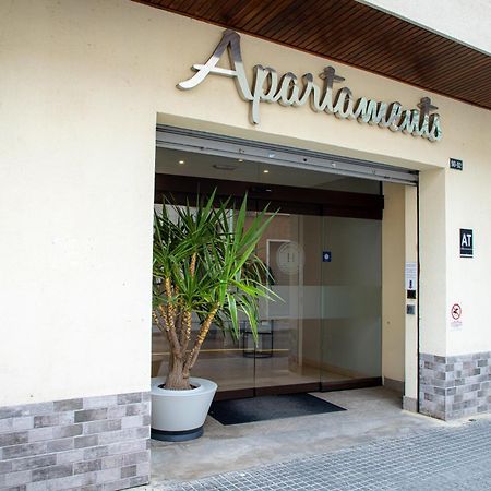 Apartamentos Comfort Calella Buitenkant foto