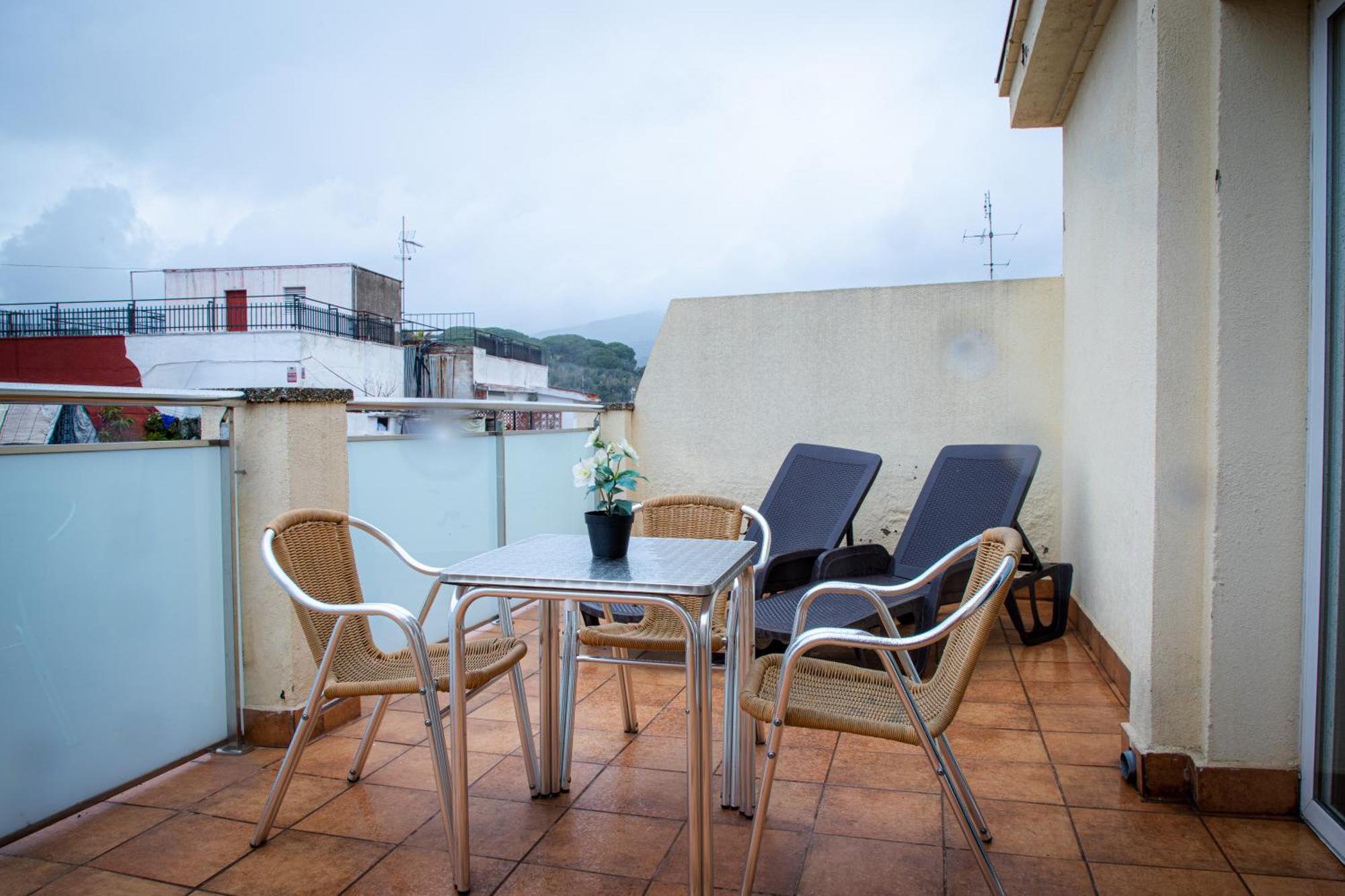 Apartamentos Comfort Calella Buitenkant foto