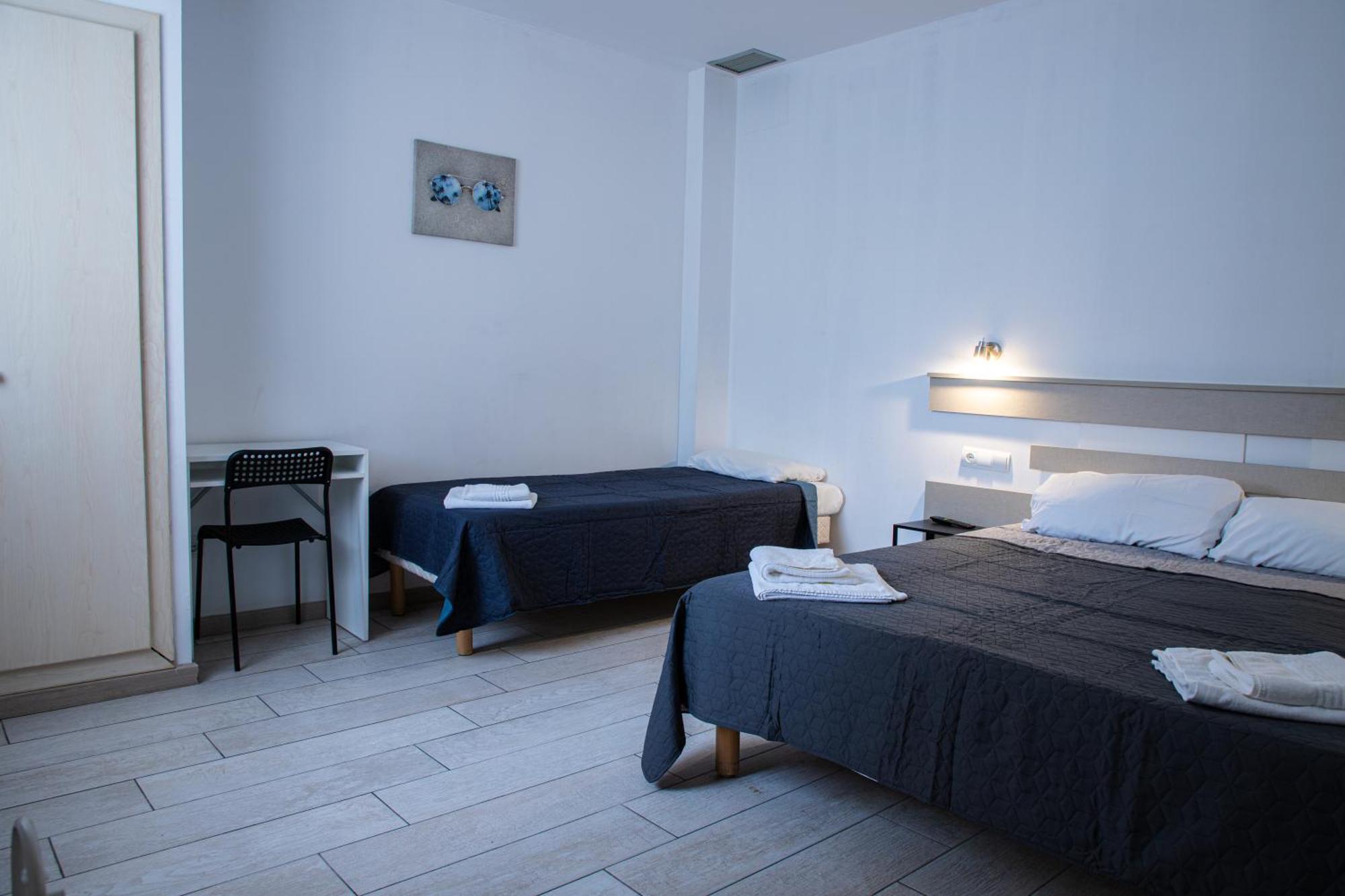 Apartamentos Comfort Calella Buitenkant foto