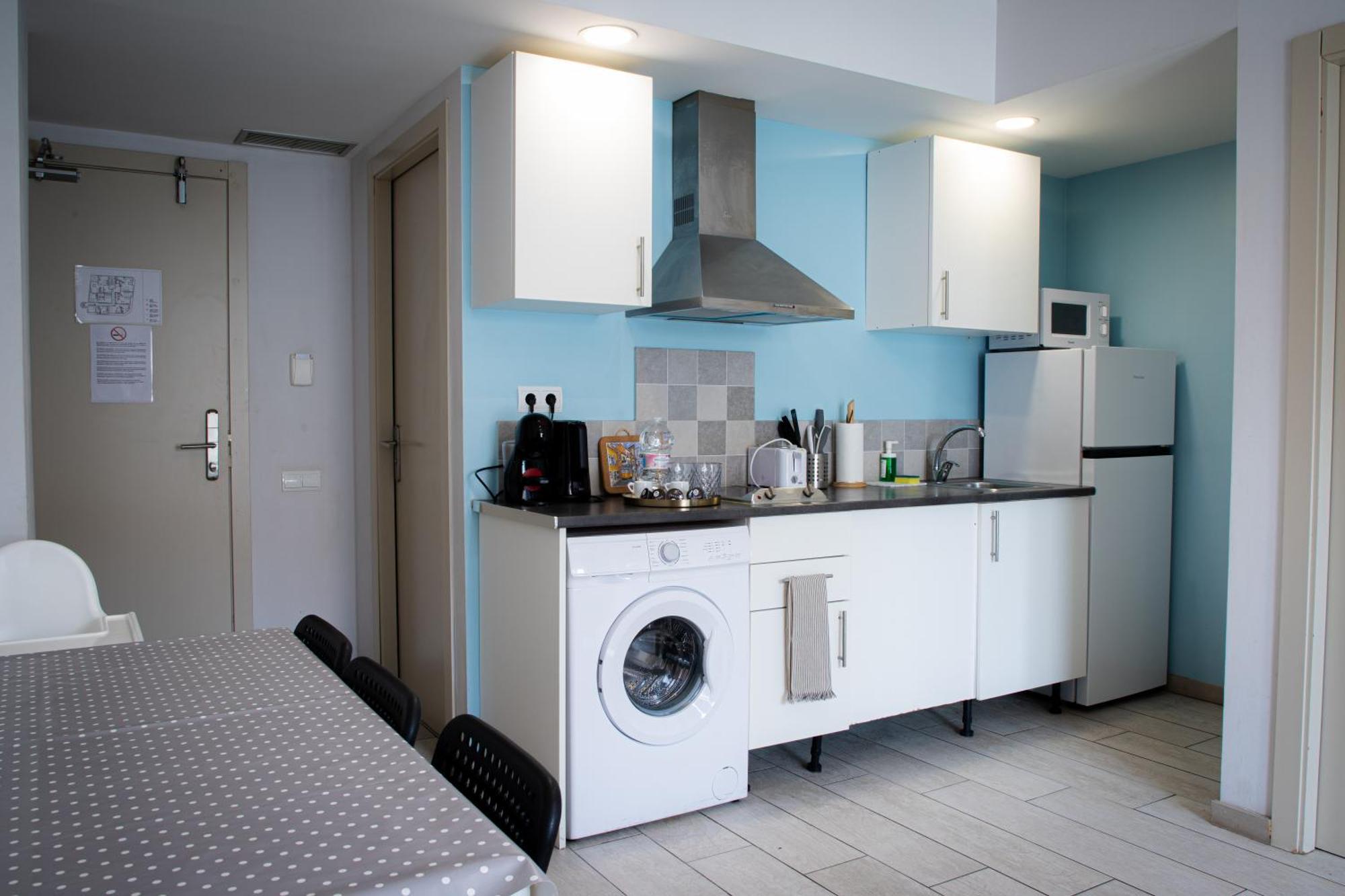 Apartamentos Comfort Calella Buitenkant foto
